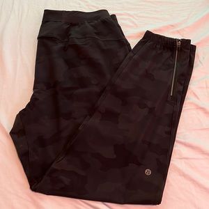 Lululemon - Surge Jogger - Large - Camo Print - Never Worm